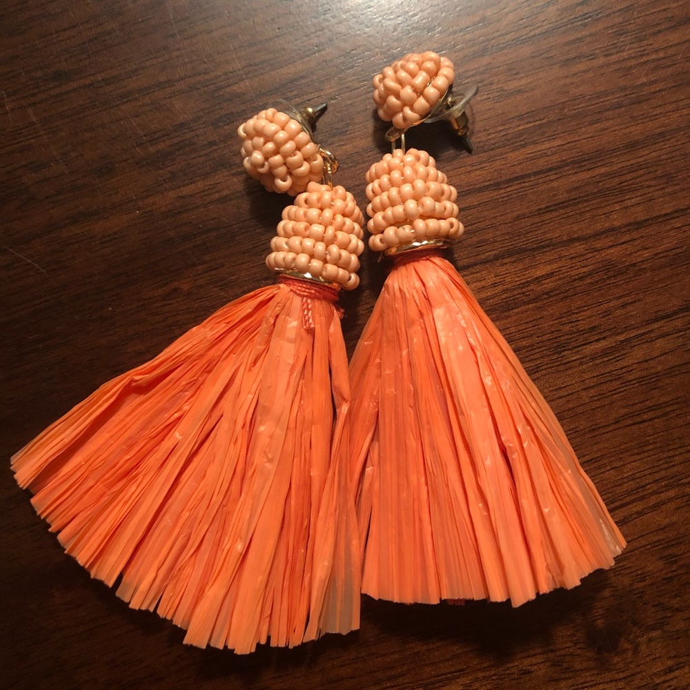 2019 Lulu’s statement earring